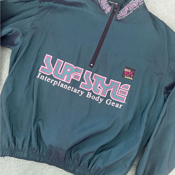 Surf Style Nylon Pullover - Picture 2 of 5